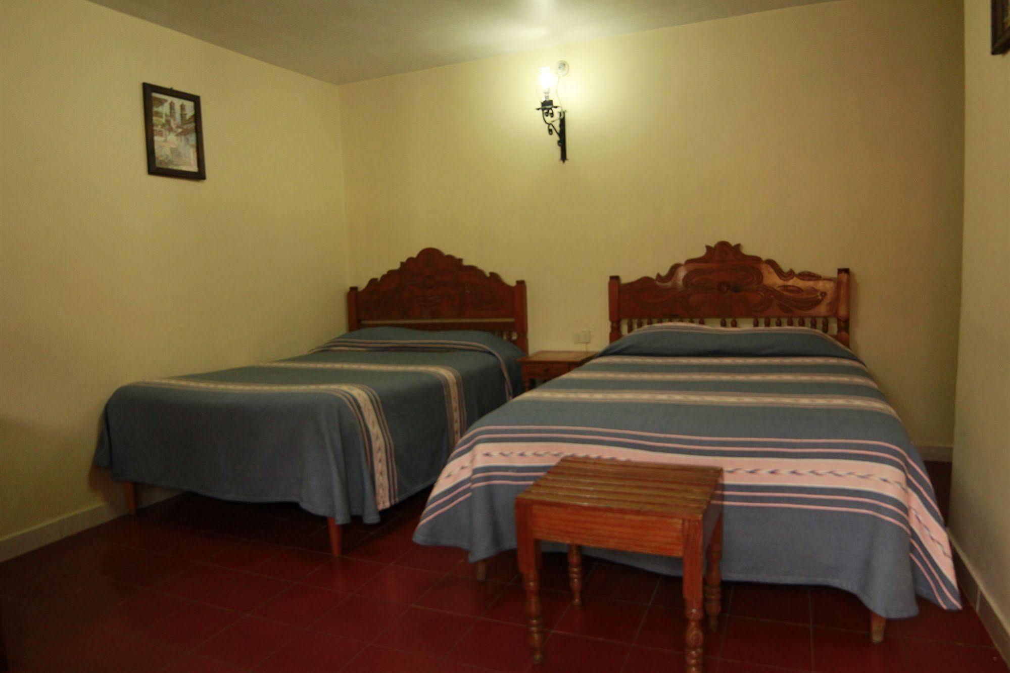 Posada De La Salud Pátzcuaro Exterior photo