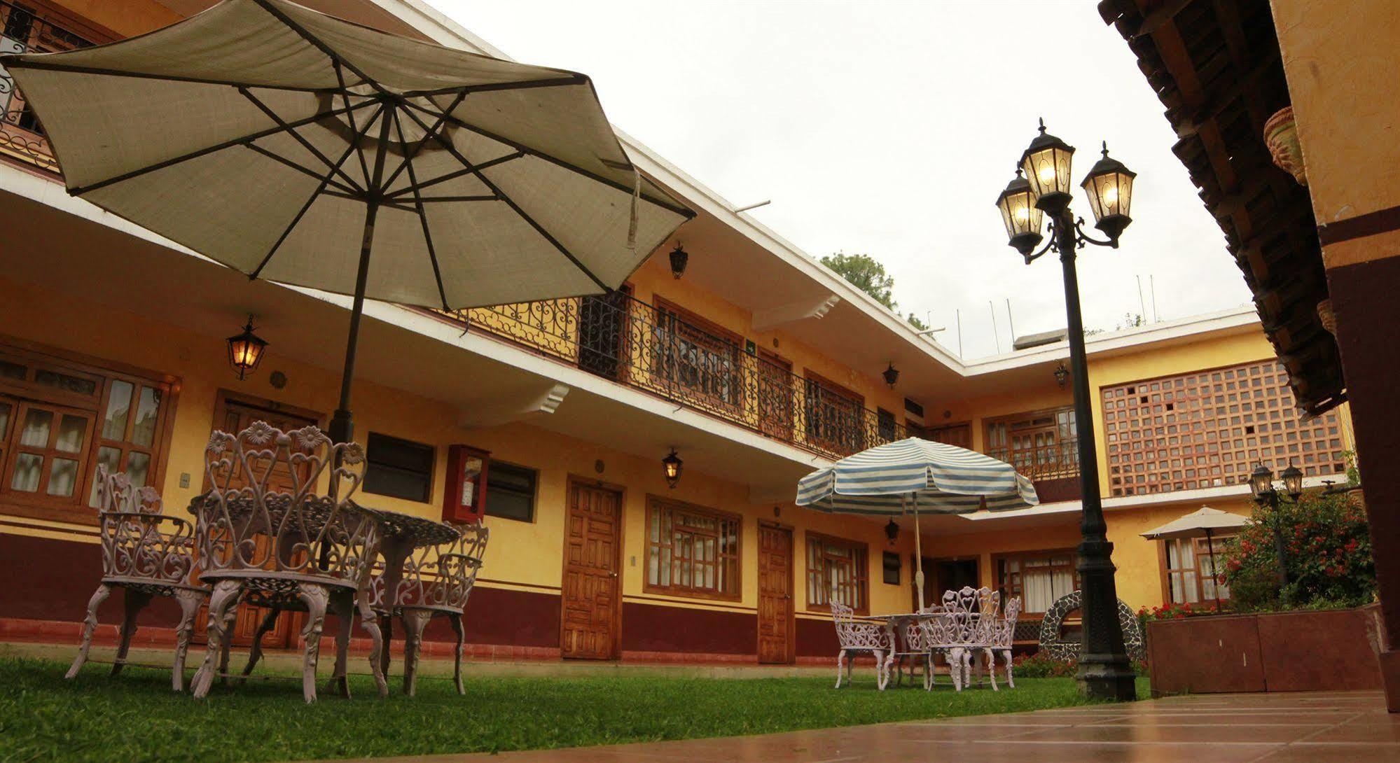 Posada De La Salud Pátzcuaro Exterior photo